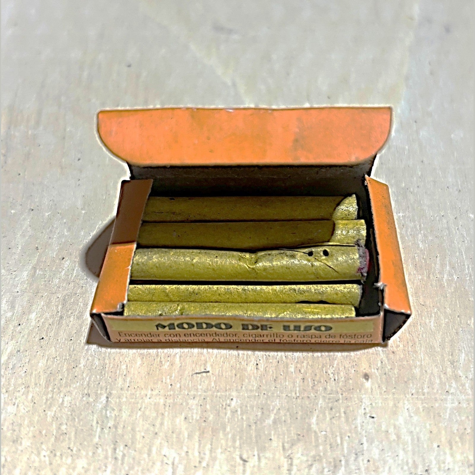 Cienfuegos Match Cracker