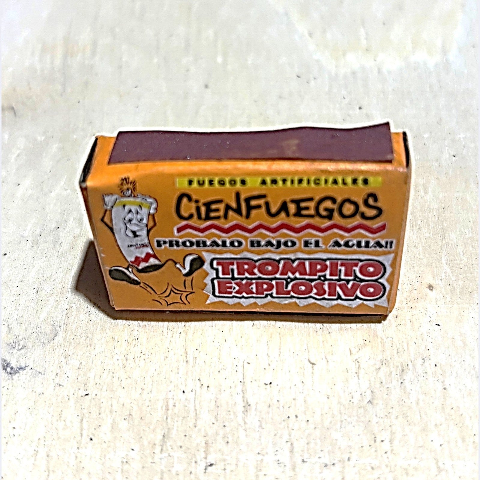 Cienfuegos Match Cracker