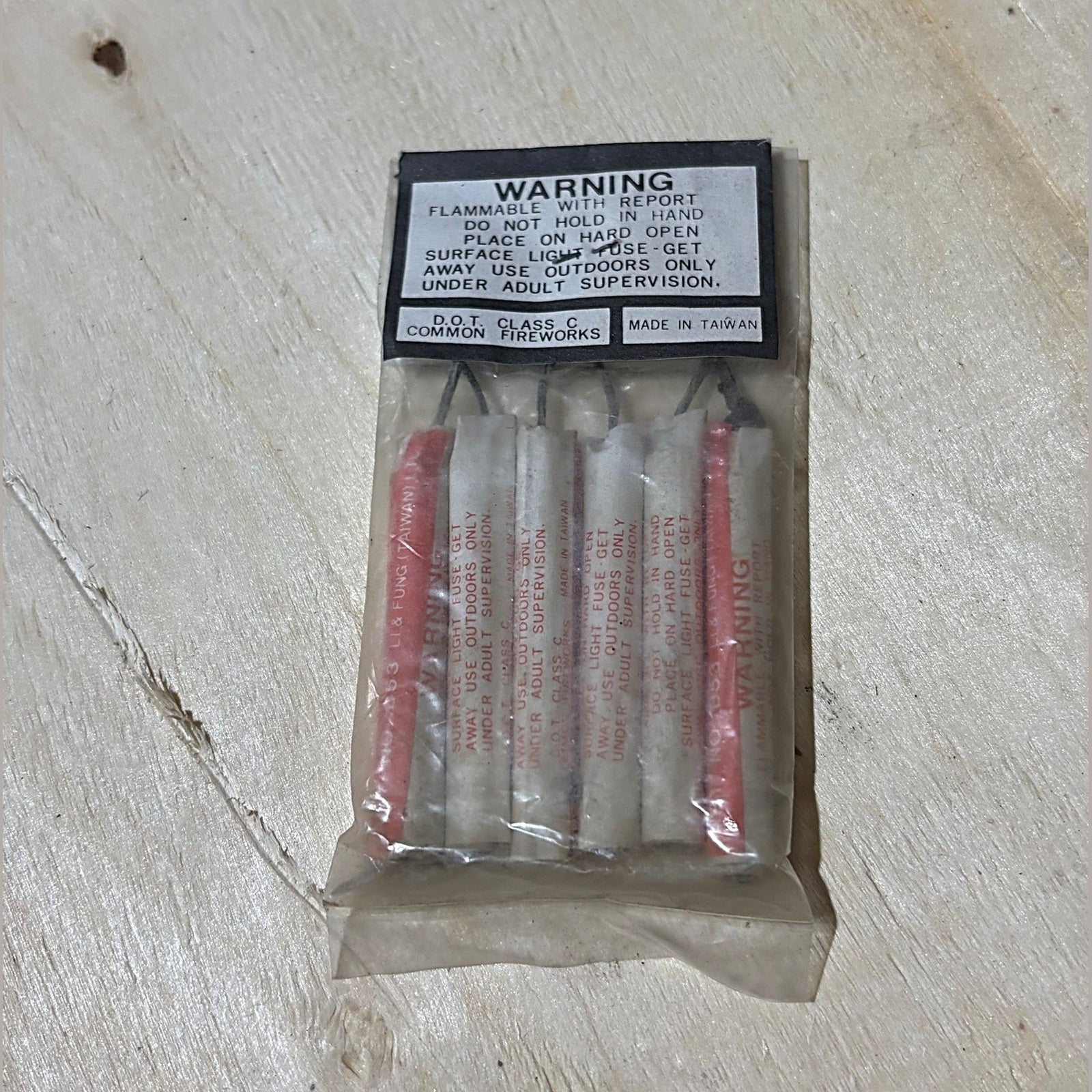 Vintage DOT Red Rat Smoking Cap Sticks