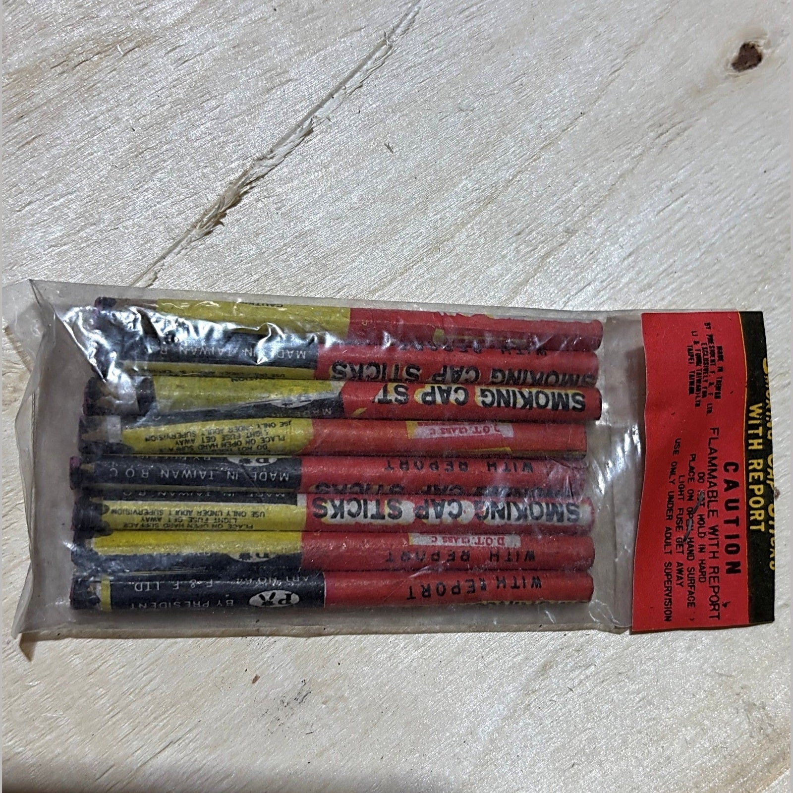 Vintage DOT Smoking Cap Sticks