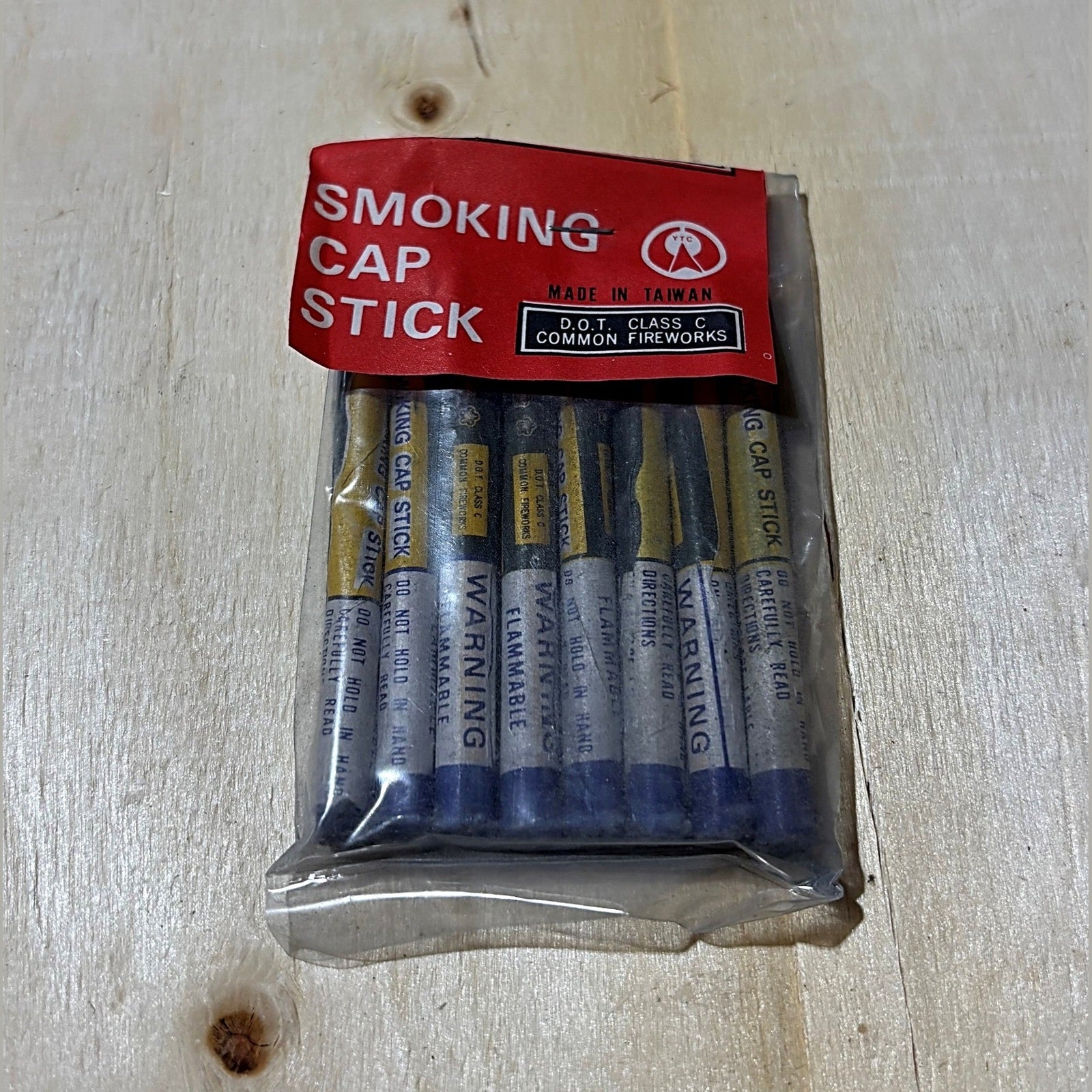 Vintage DOT Tun Kuan Smoking Cap Sticks